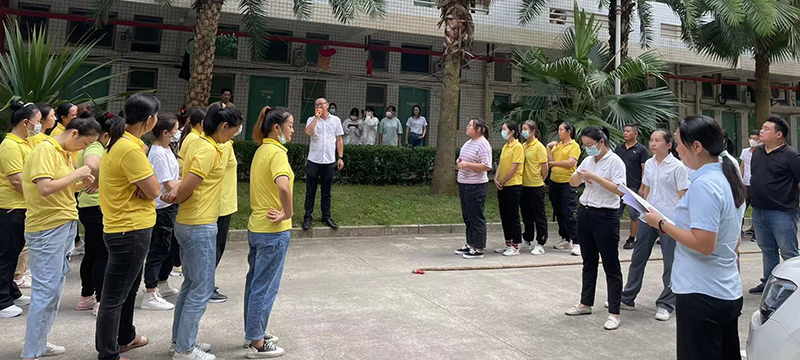 The Mid-Autumn Festival "Tug-of-War" Celebrating Event