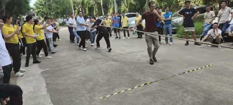 The Mid-Autumn Festival "Tug-of-War" Celebrating Event(图5)